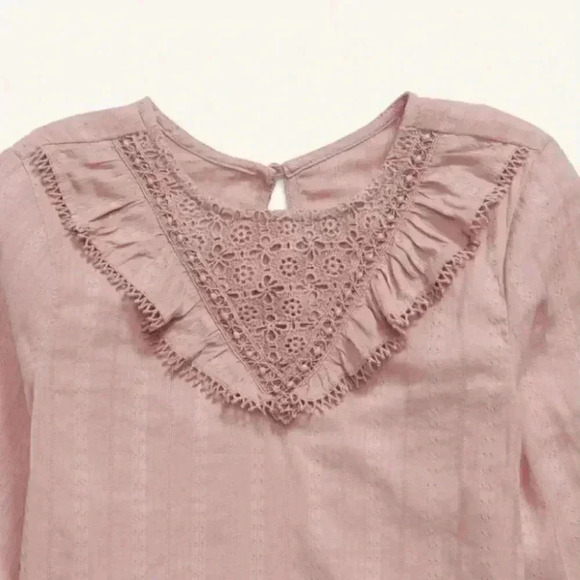 Old Navy Textured Dobby Long-Sleeve Ruffle Top for Girls - Picture 3 of 4